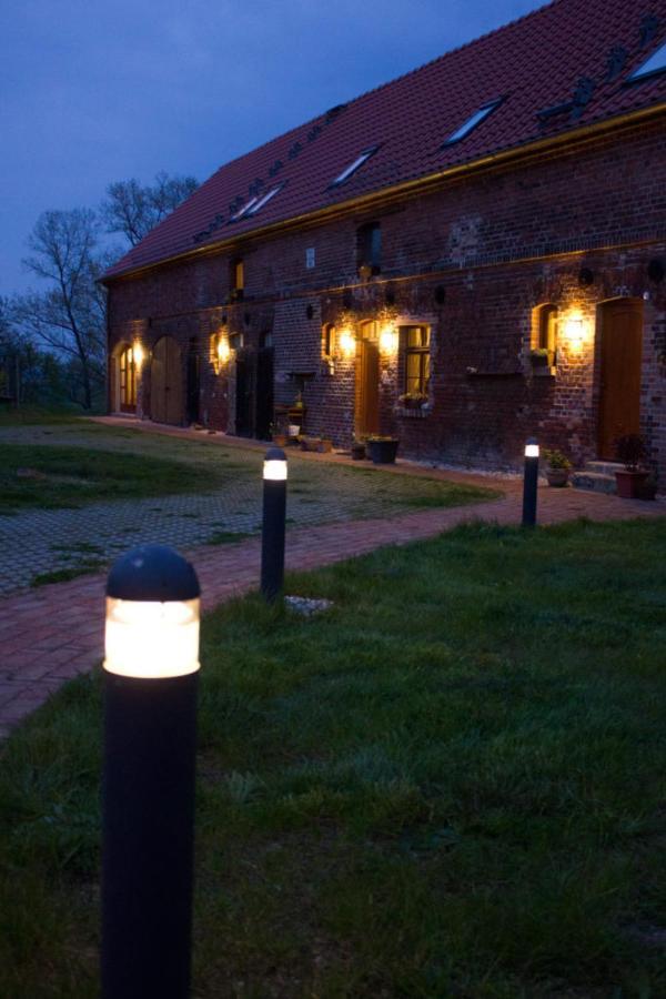 An den Elbwiesen Gästezimmer Weißstorch Nur Nichtraucher Dommitzsch Exterior foto