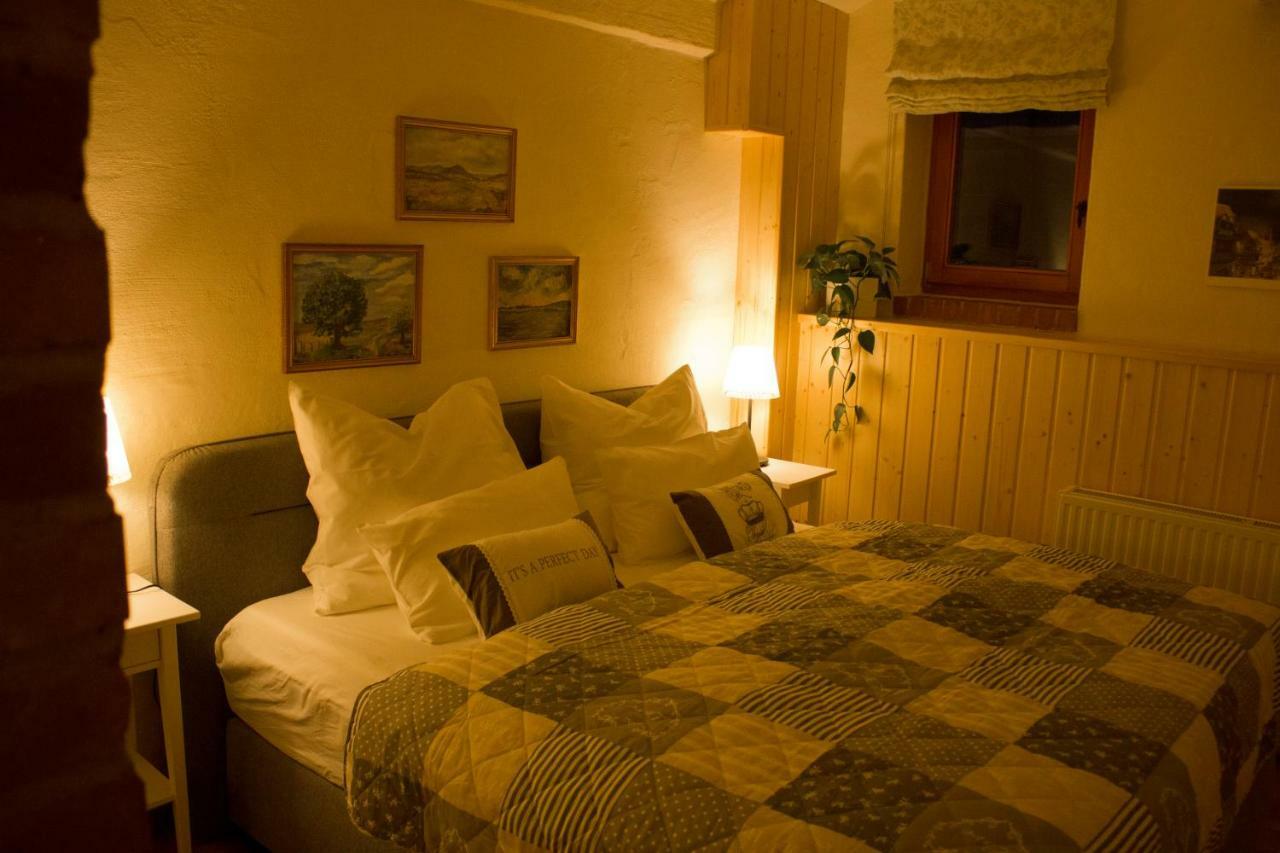An den Elbwiesen Gästezimmer Weißstorch Nur Nichtraucher Dommitzsch Exterior foto